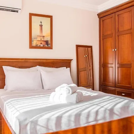 Vila Lux W Pool Garden 3 Min To Sea In