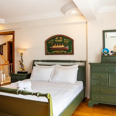 Vila Lux W Pool Garden 3 Min To Sea In