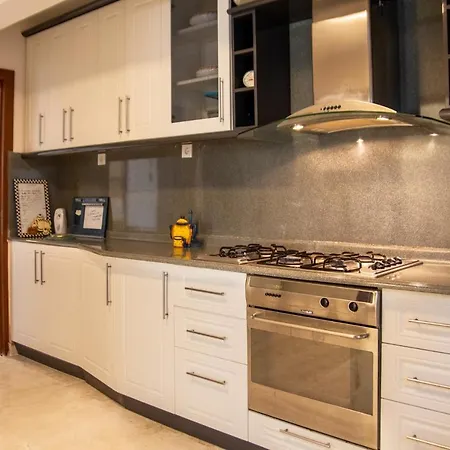 Vila Lux W Pool Garden 3 Min To Sea In *
