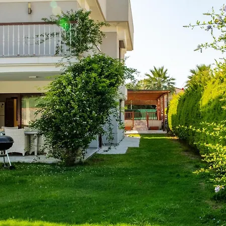 Vila Lux W Pool Garden 3 Min To Sea In Çeşme